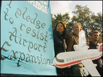 www.airportpledge.org.uk - I pledge to resist Airport Expansion - heads of major environmental groups at pledge launch